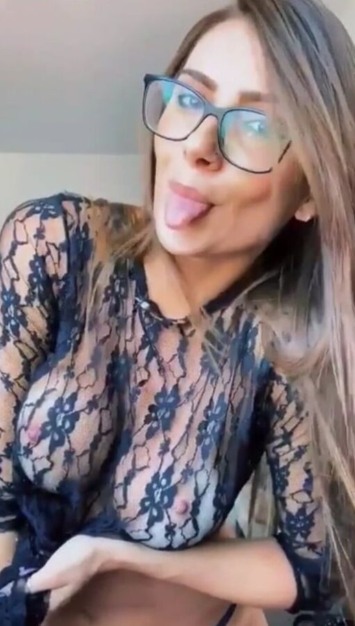 No Bra