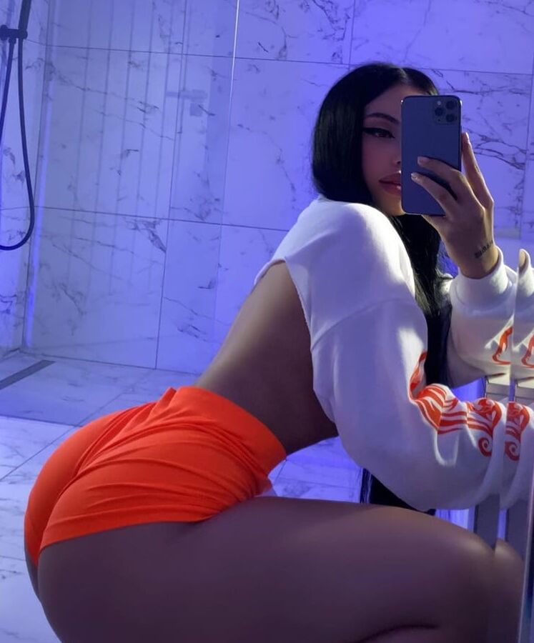 On Instagram- ginasavagex