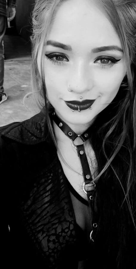 Carolain