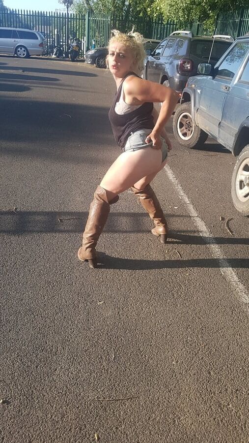 Goldie Roxxx