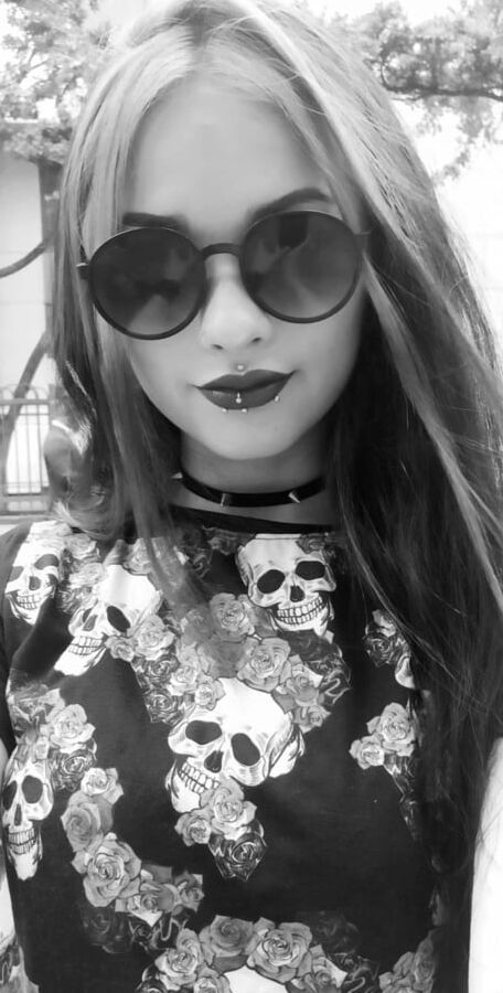 Carolain