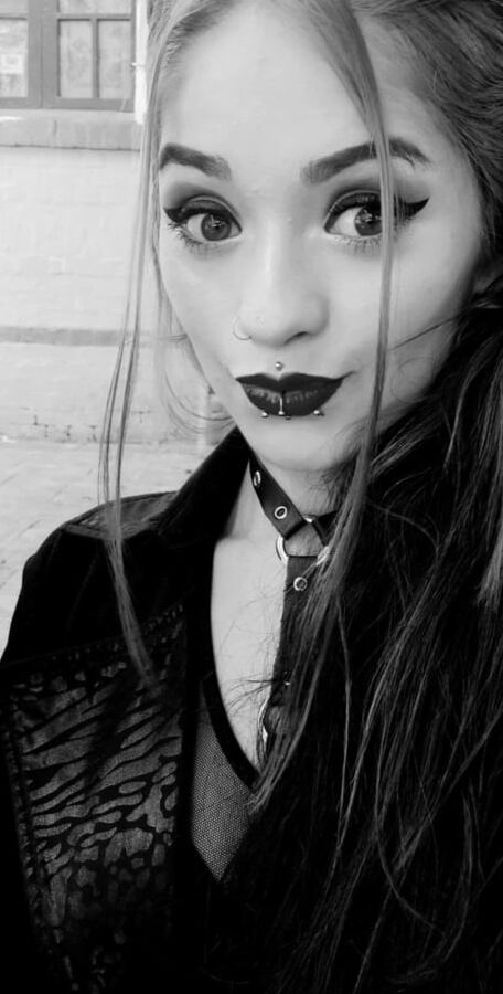 Carolain