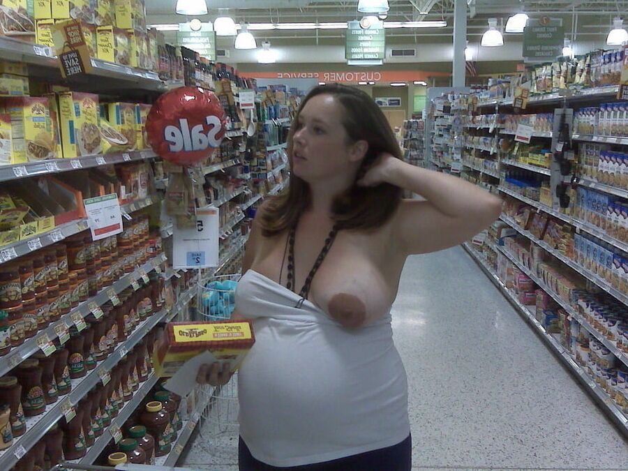 Amateur Sluts Public Flashing! - !