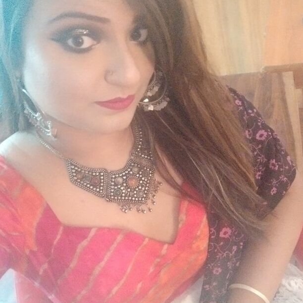 DESI bong beauti sneha
