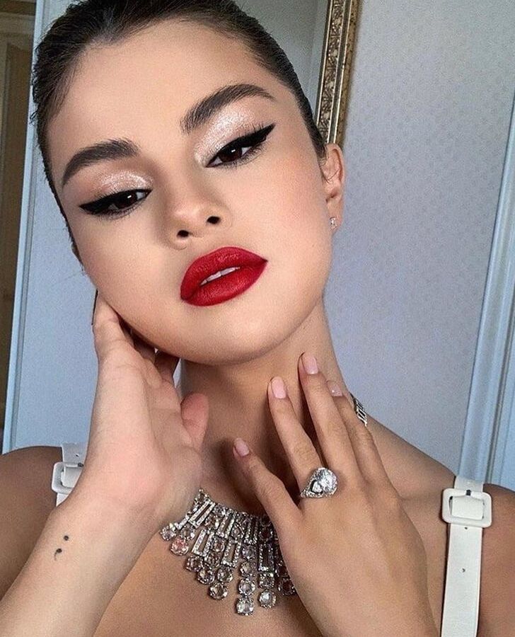 Makeup fetish