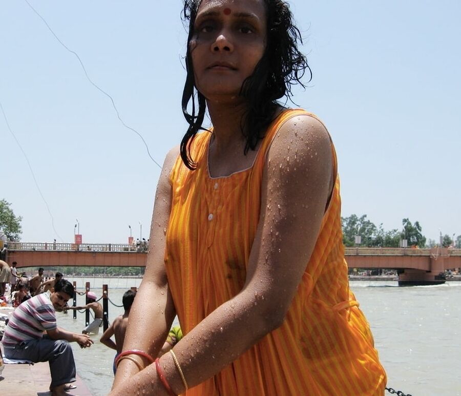 Indian aunty wet