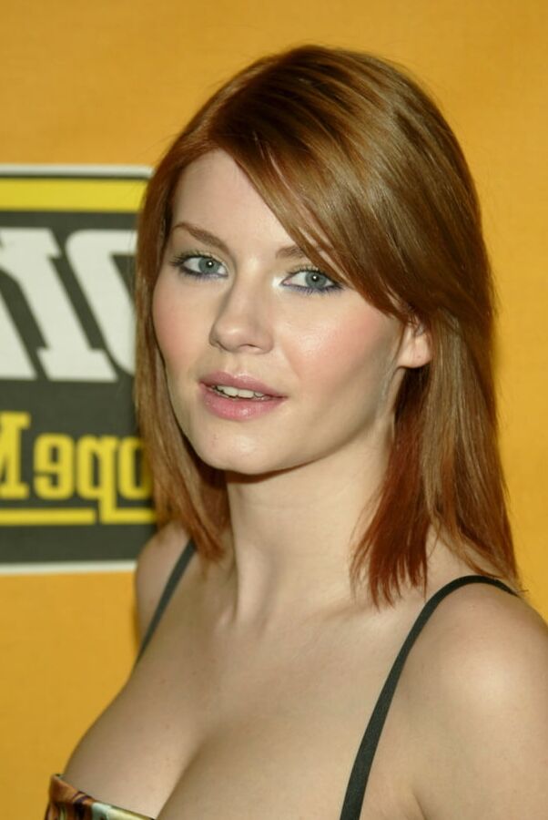 Celebrity Hot - Elisha Cuthbert