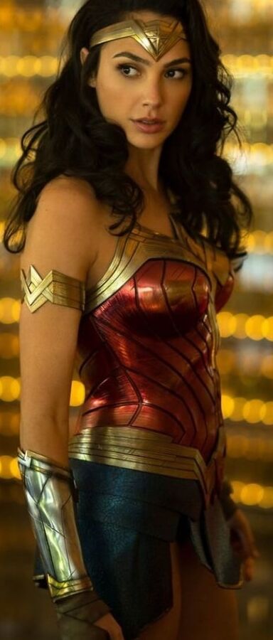 Gal Gadot Fit As Fuck