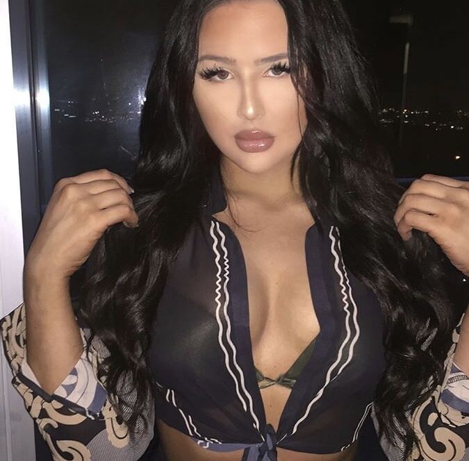 Courtneycountingcash