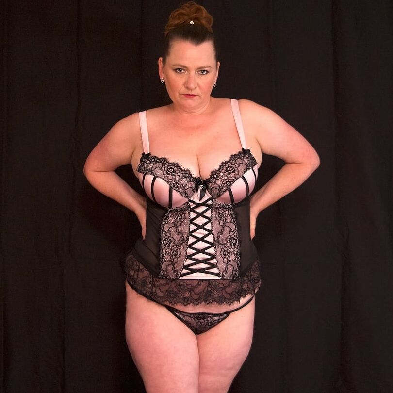Sexy as fuck Chunky Ginger Slut