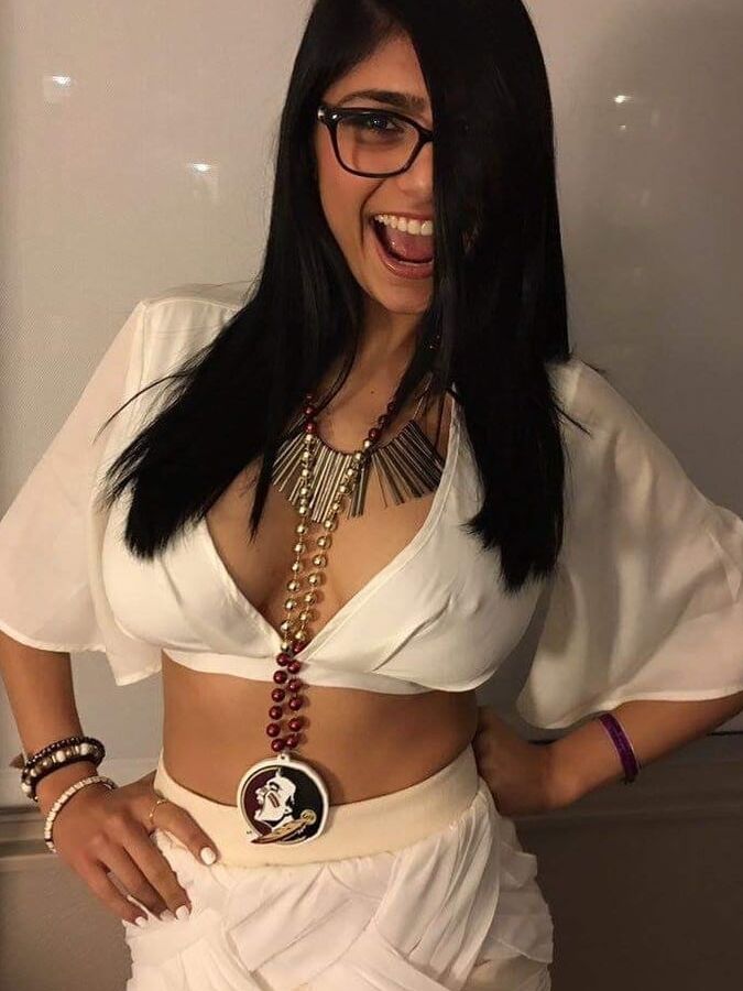 Mia Khalifa Wank Bank (NEW)