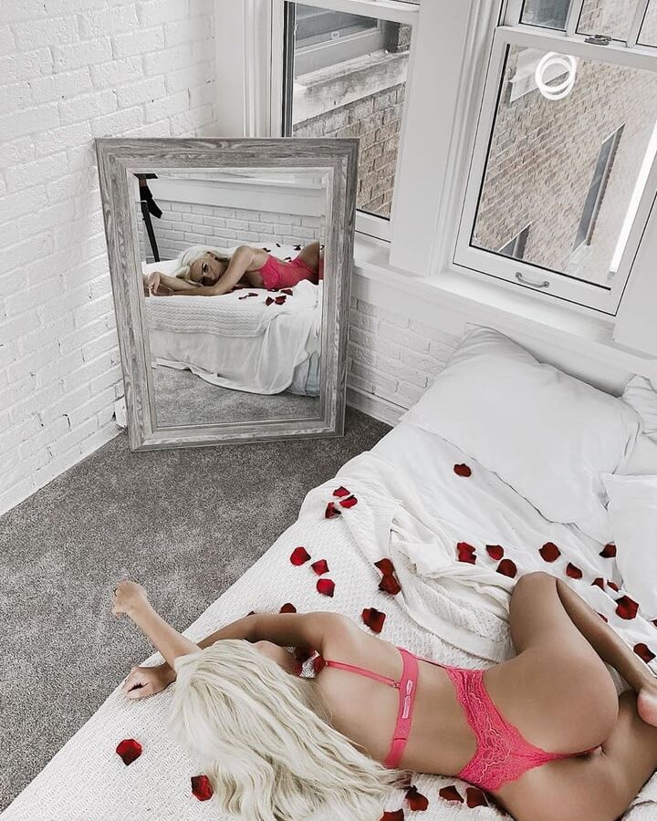 Naomi Woods