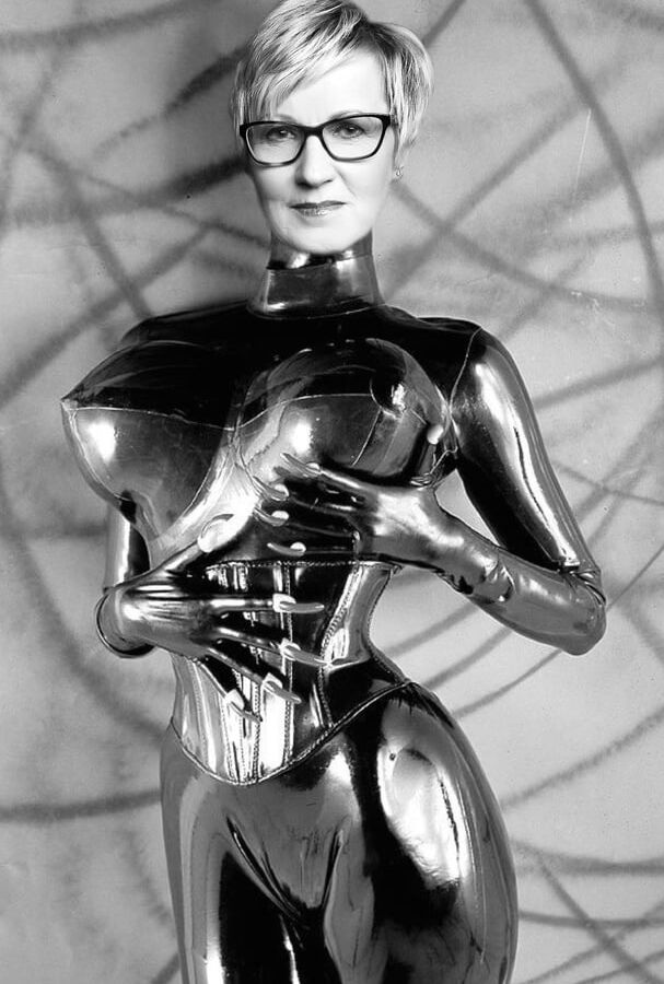 Latex fakes with friends
