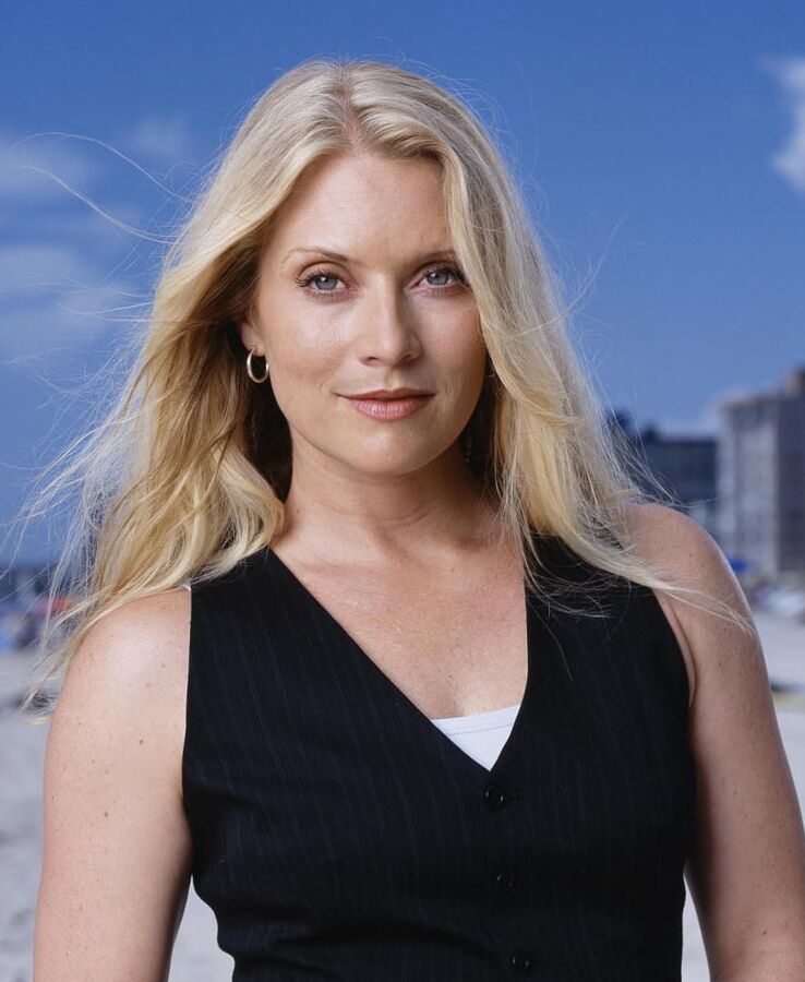 Celebrity Hot - Emily Procter