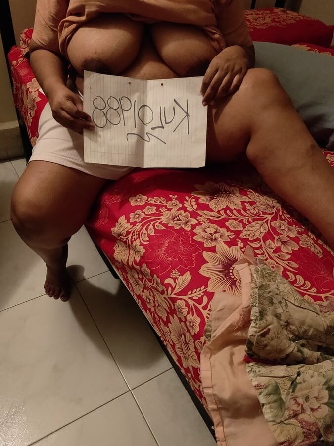 Catherine Sexy Aunty