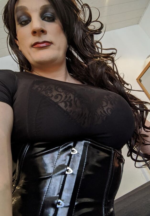 Makeup fetish