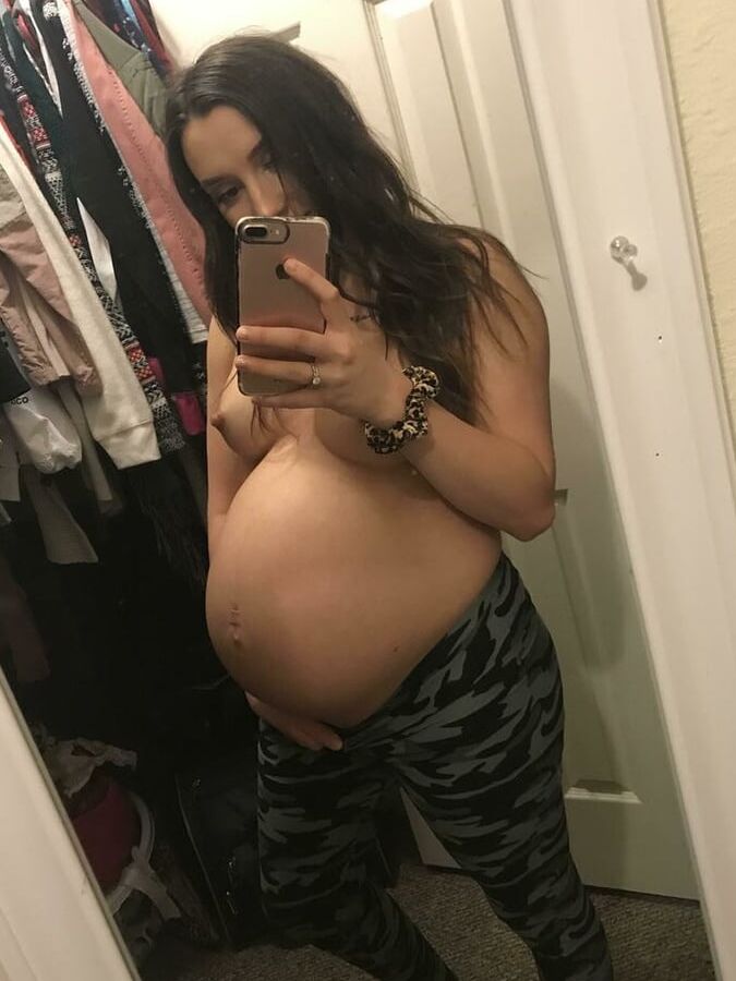 Sexy Pregnant Girls