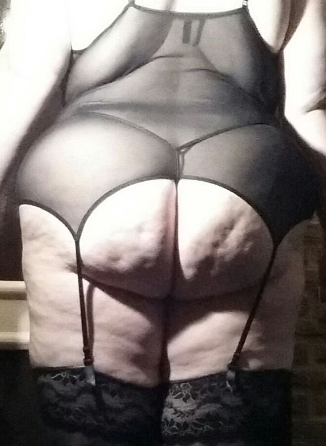 Mommy in lingerie