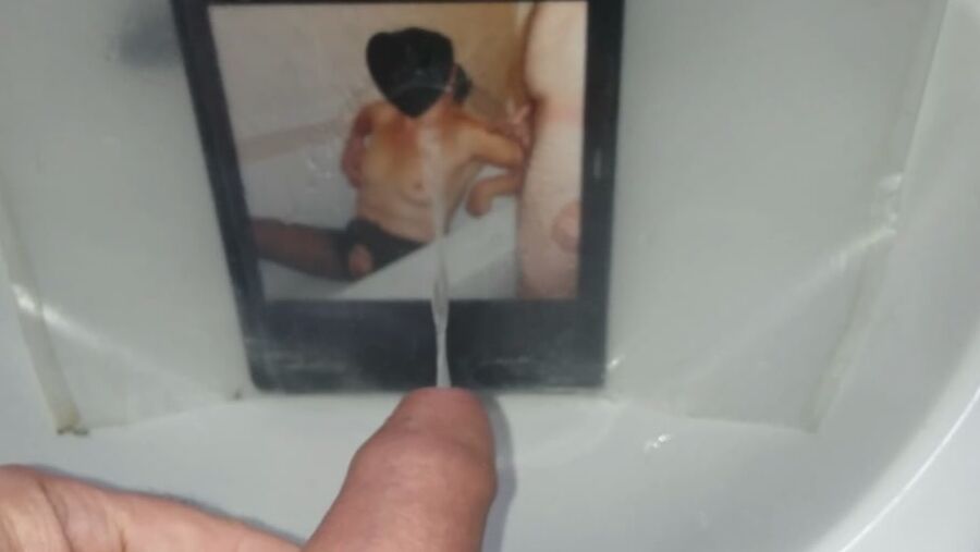 Lionx piss tribute photos