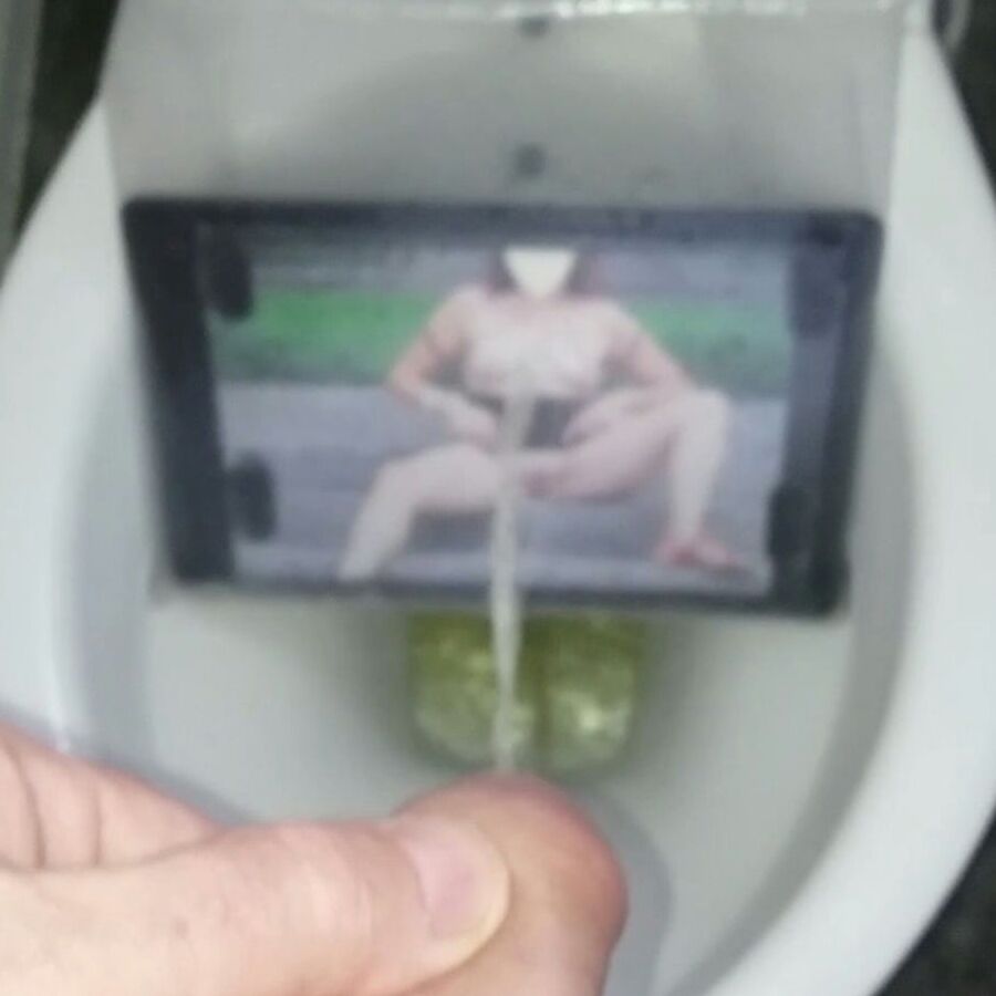 Lionx piss tribute photos