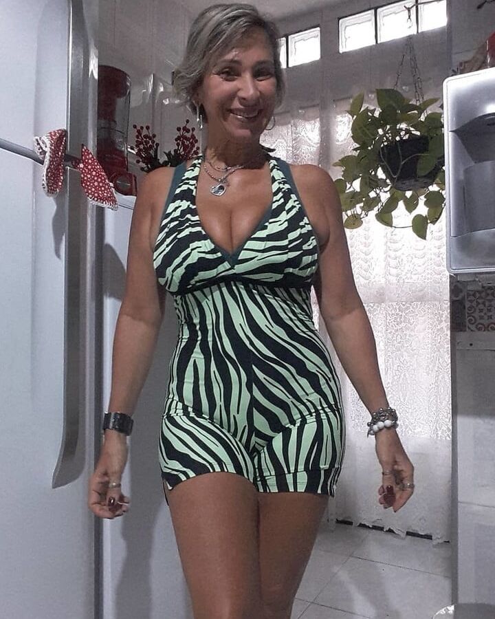 Marina J.