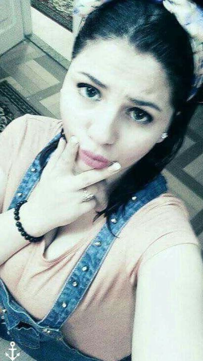 big tits arab woman