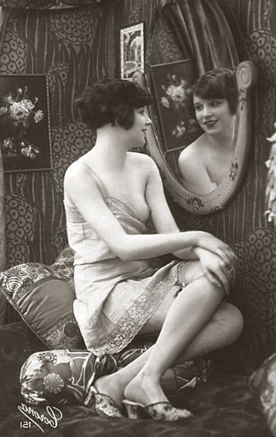 Vintage nudes - one tit out.