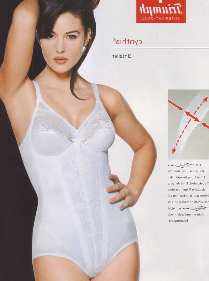 Tetas de la Bellucci