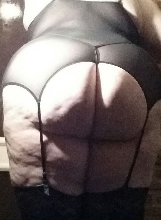 Mommy in lingerie
