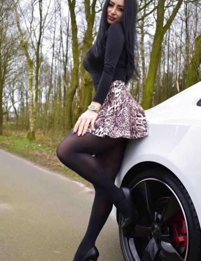 Pantyhose legs