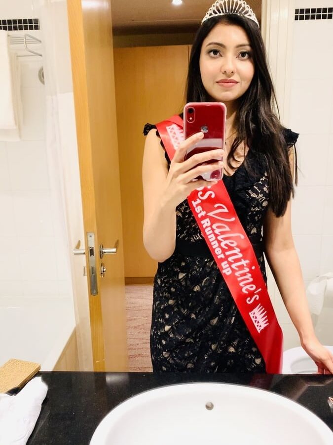 Sexy as fuck Paki Slut