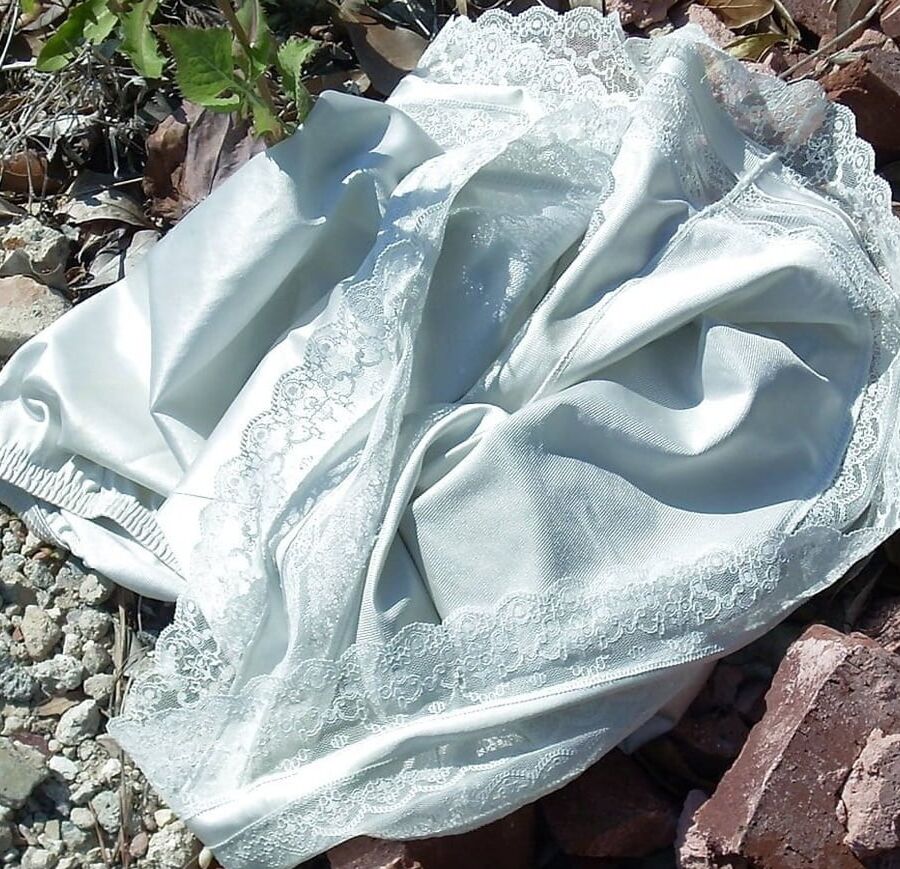 Lacy Half Slips Silky Fullslips Sexy Panties And More !