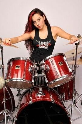 Metal Chicks &amp; Goth Beauties
