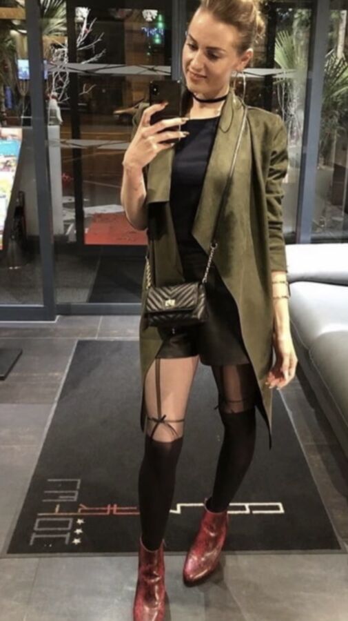 Todays Wank Target...Hot Nylon Pussy Babe