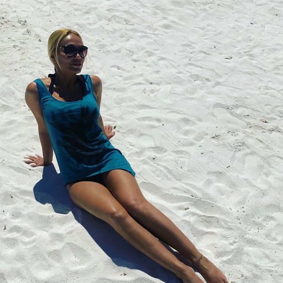 Beautiful sexy blonde milf