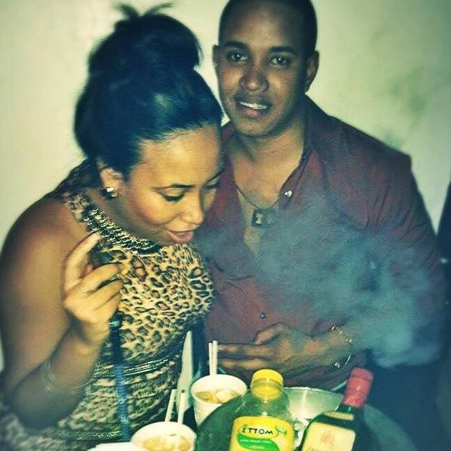 Hookahsmoking MILF LATINA Oneidy