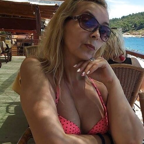 Serbian MILF - Ivana (Old School)