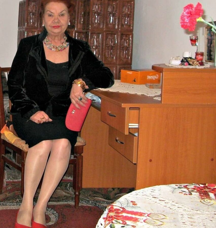 Old Bitches in Pantyhose
