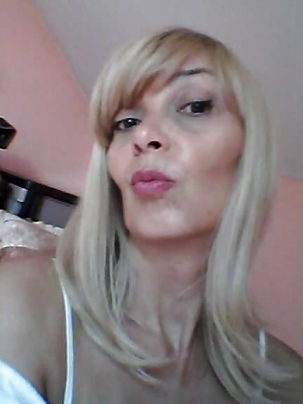 Serbian MILF - Ivana (Old School)