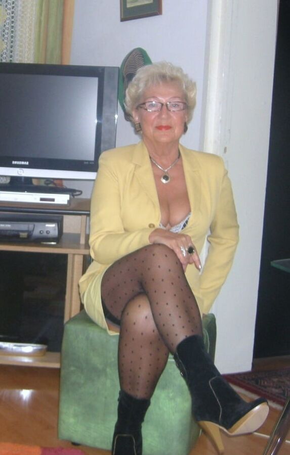 Old Bitches in Pantyhose