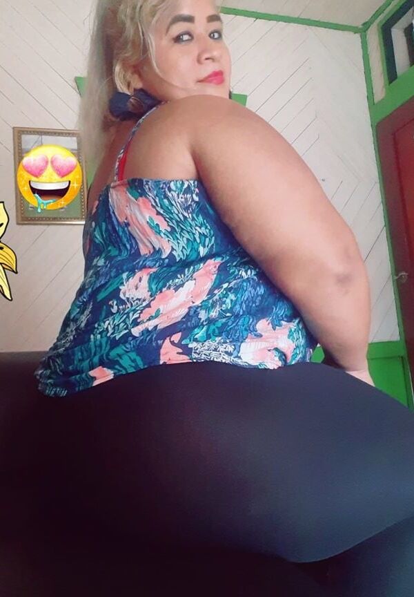 esther rivas culona bbw mature piernotas