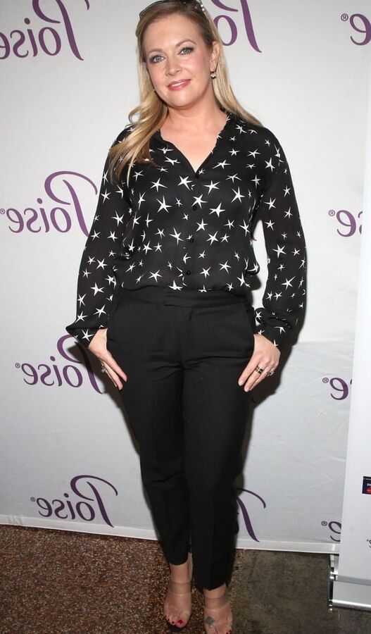 Sexy MILF Melissa Joan Hart