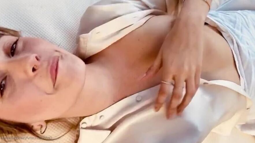 Lysandre Nadeau nude