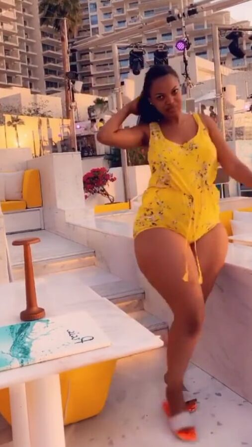 Sexy booty Nkurunziza