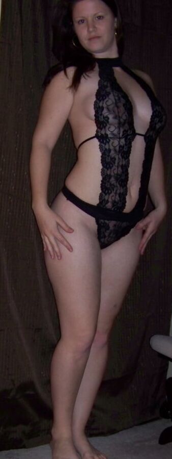 Milfs - Posing