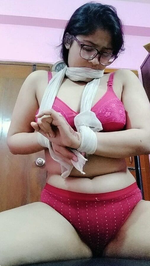 Sri Lankan girl