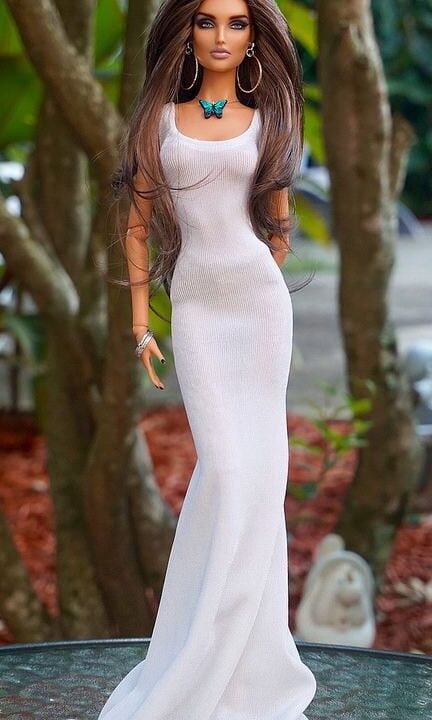 FR Brunettes