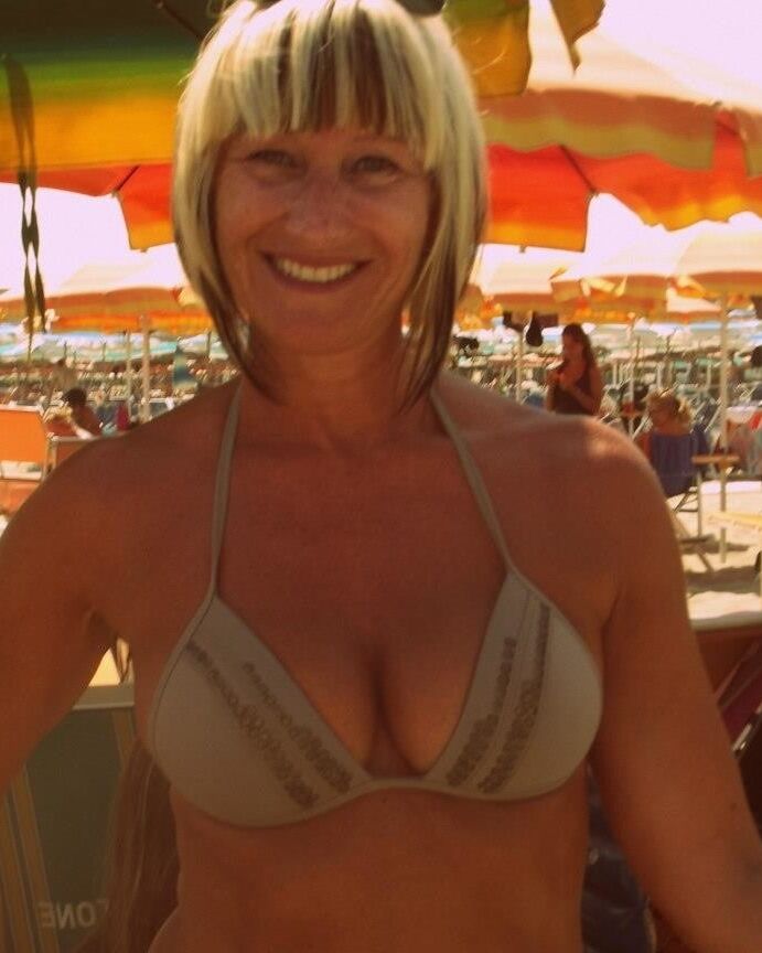 Older Women XVI