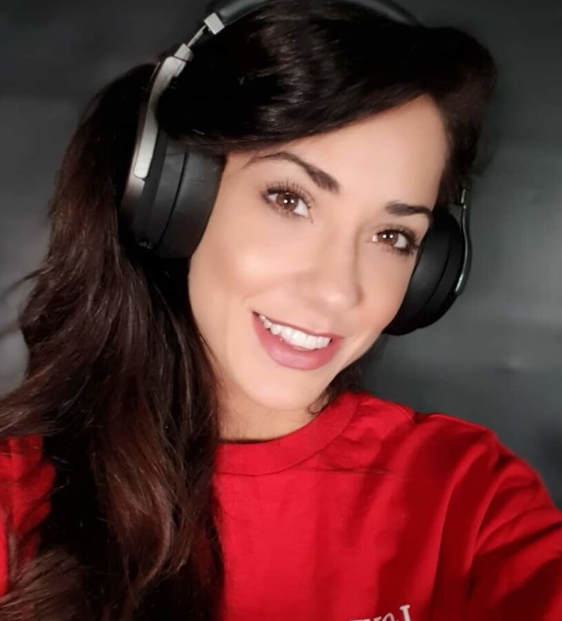 UrQueeen sexy polish twitch streamer