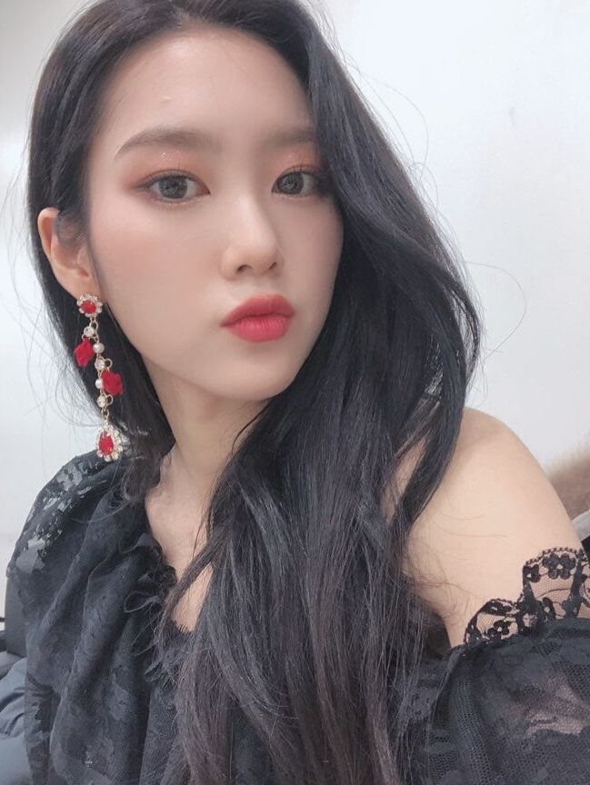 Oh my girl (want white cock